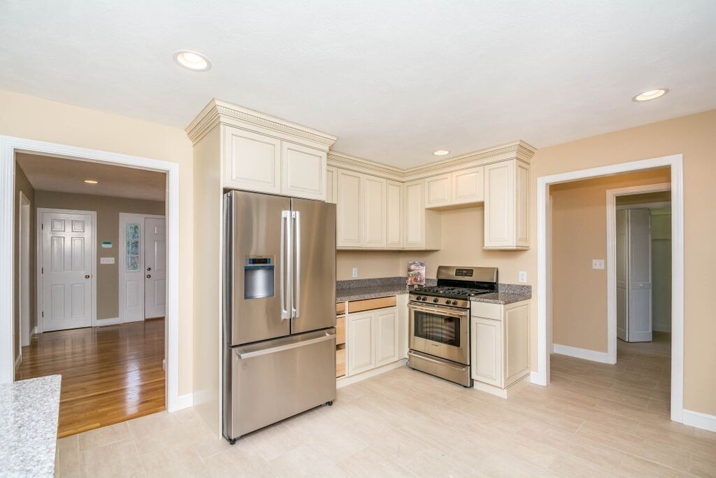 55 Southwick Road North Reading, MA 01864 - Photo 2 of 9 Gallery Image 2