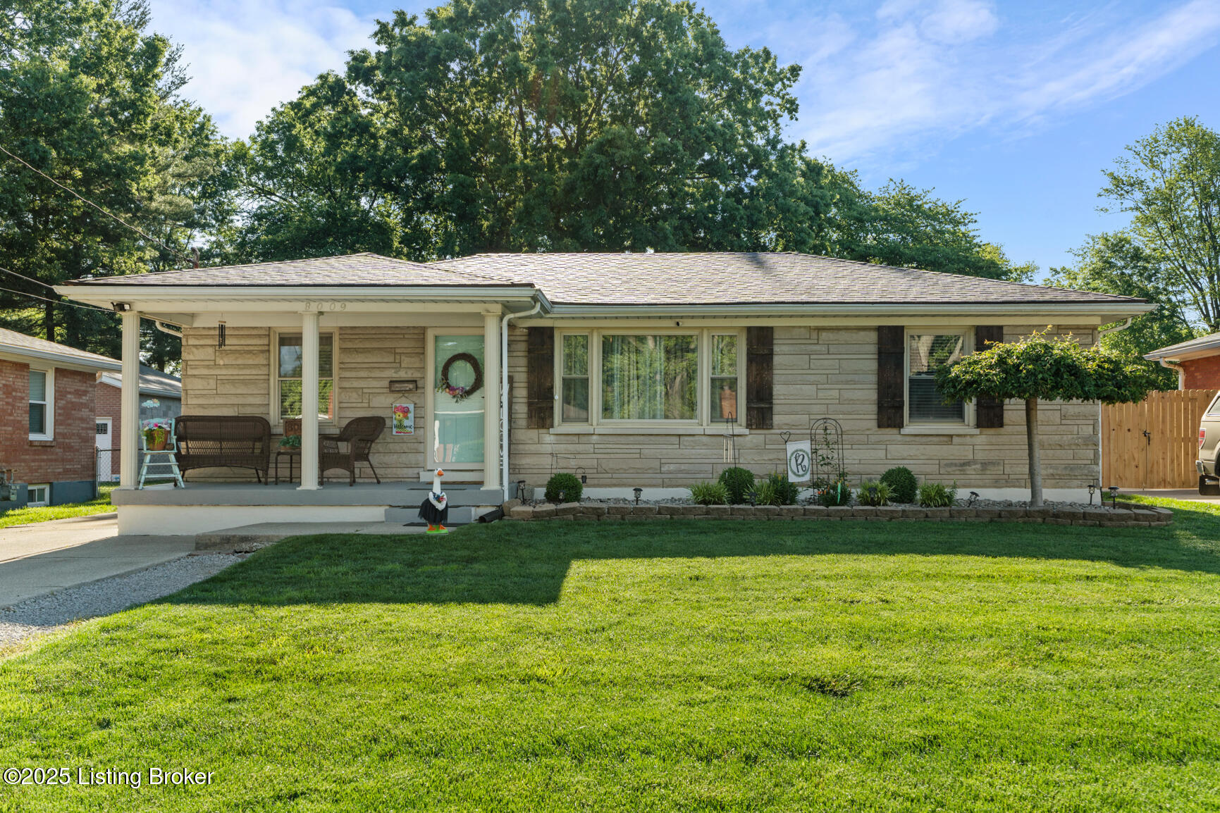 8009 Bluebonnet Road Louisville, KY 40258 - Photo 29 of 41 DSC00148