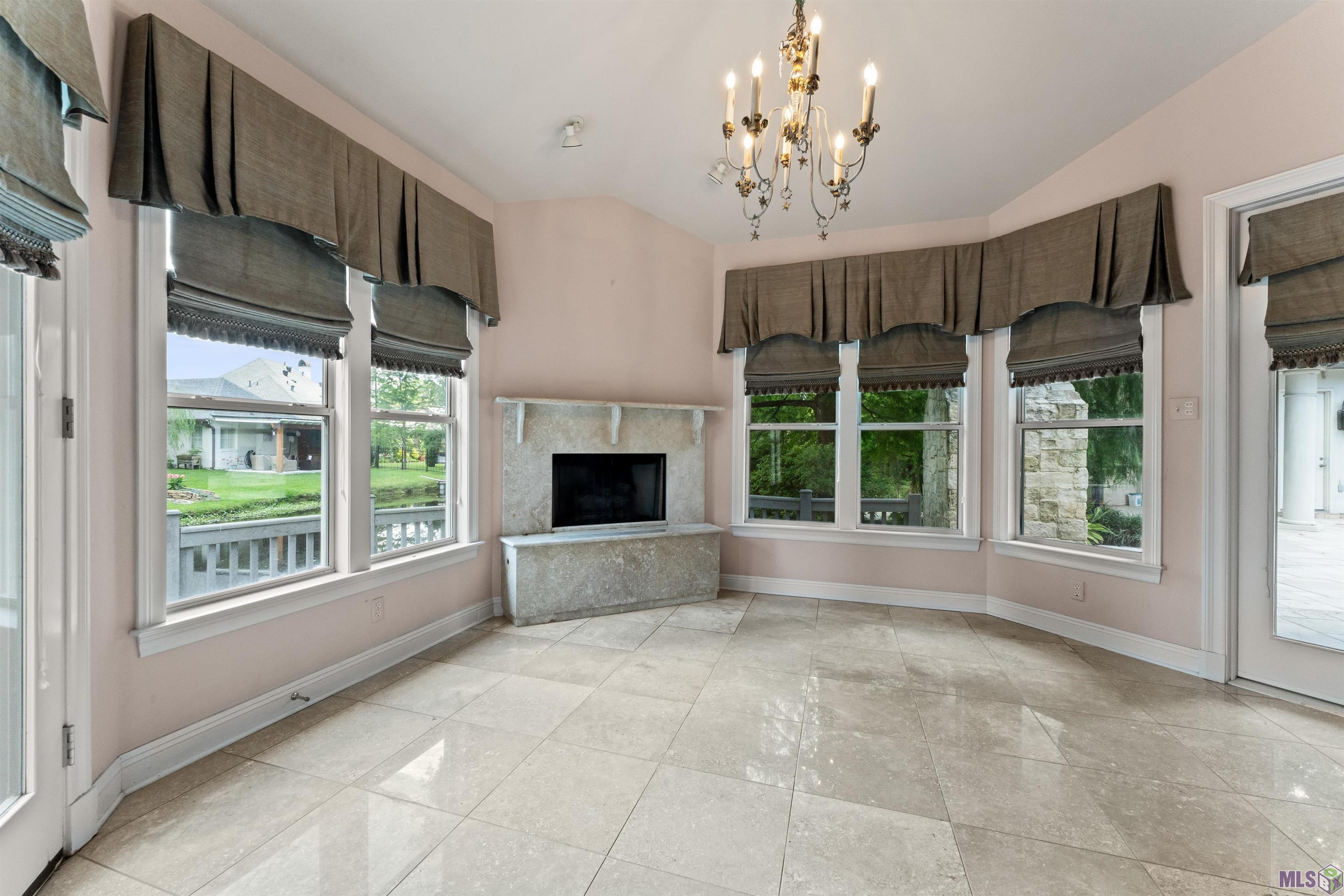 17735 Crossing Boulevard Baton Rouge, LA 70810 - Photo 11 of 54