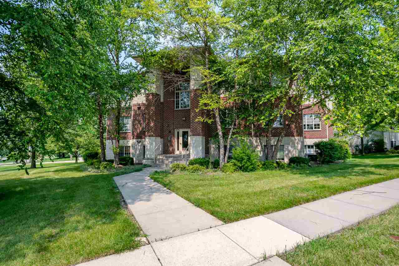 361 Camden Road Iowa City, IA 52245 - Photo 1 of 18 Gallery Image 1