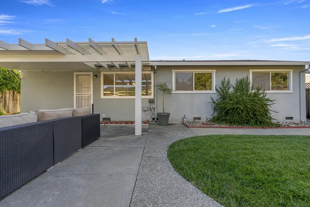 $2,398,000 | 2476 Le Bain Drive, San Jose, CA 95130