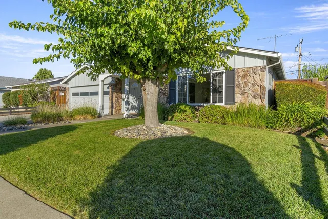 $2,398,000 | 2476 Le Bain Drive, San Jose, CA 95130