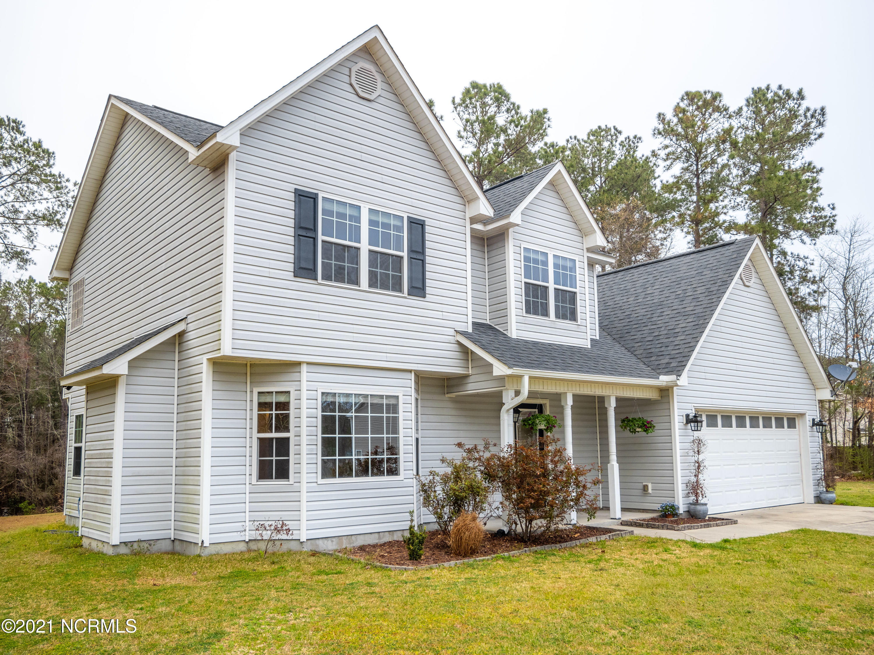 142 Saint Road Richlands, NC 28574 - Photo 6 of 56 142 Saint Road-3