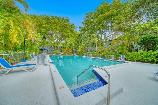 $410,000 | 5640 Southwest 78th Street, Unit 124C, Miami, FL 33143