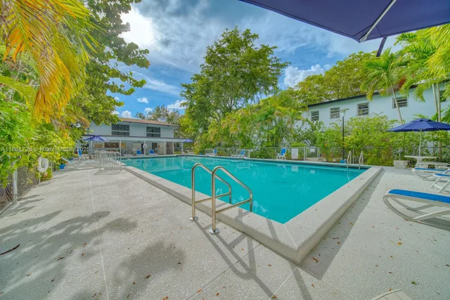 $410,000 | 5640 Southwest 78th Street, Unit 124C, Miami, FL 33143