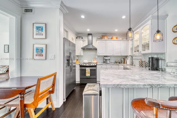 $400,000 | 5640 Southwest 78th Street, Unit 124C, Miami, FL 33143