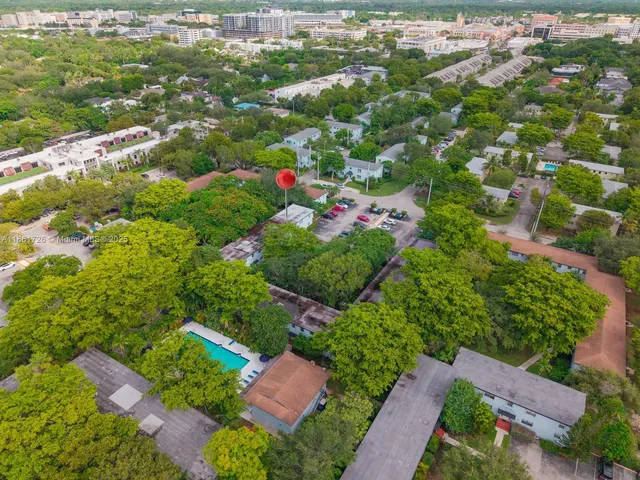 $410,000 | 5640 Southwest 78th Street, Unit 124C, Miami, FL 33143