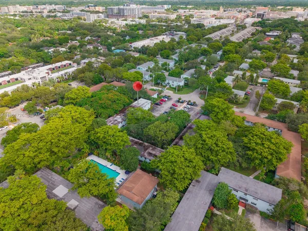 $400,000 | 5640 Southwest 78th Street, Unit 124C, Miami, FL 33143