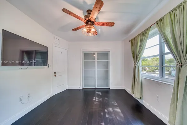 $400,000 | 5640 Southwest 78th Street, Unit 124C, Miami, FL 33143