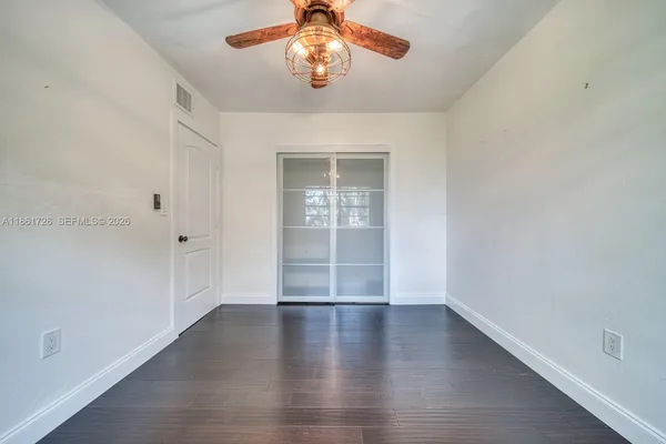 $400,000 | 5640 Southwest 78th Street, Unit 124C, Miami, FL 33143