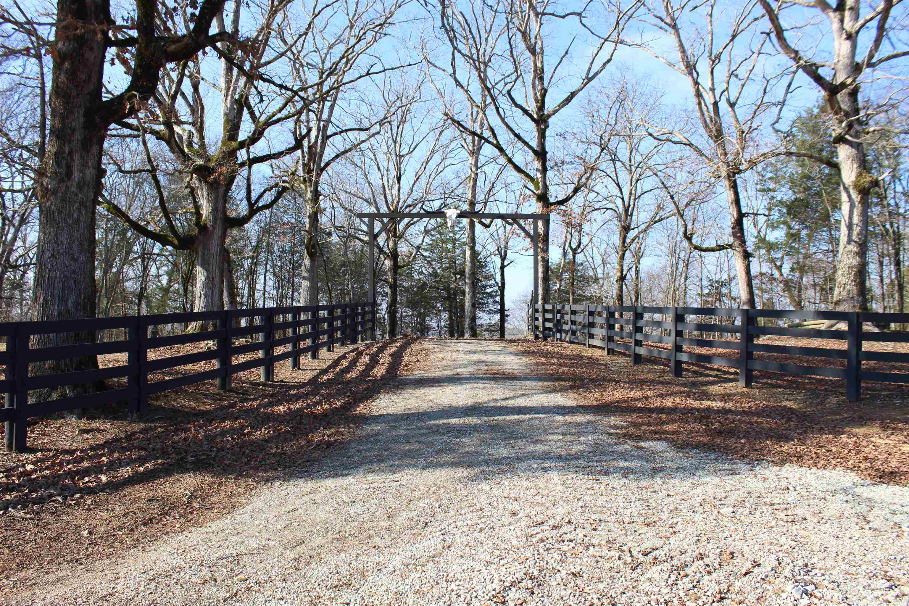 1275 Nance Bend Road Clifton, TN 38425 - Photo 2 of 39 a view of park with wooden fence
