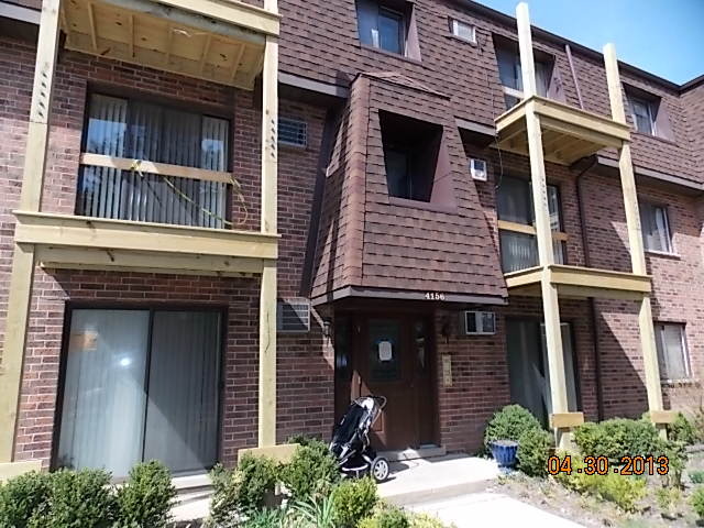 4154 Central Road, Unit 2N Glenview, IL 60025 - Photo 2 of 10