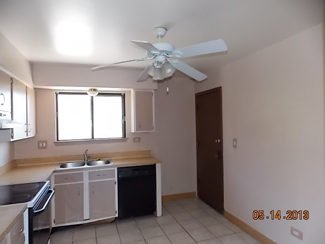 4154 Central Road, Unit 2N Glenview, IL 60025 - Photo 5 of 10