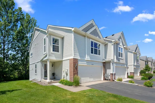 $319,900 | 15366 Foster Drive North, Hugo, MN 55038