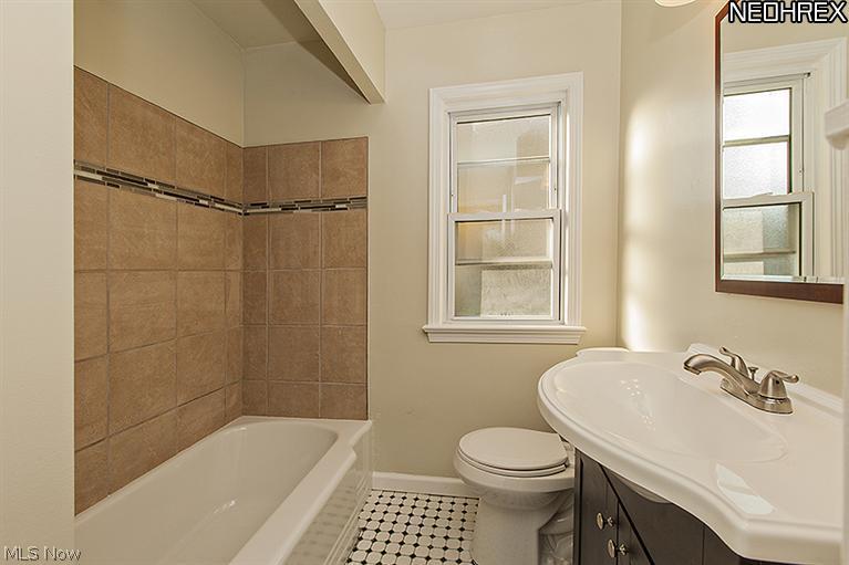 3870 Salisbury Road South Euclid, OH 44121 - Photo 12 of 17