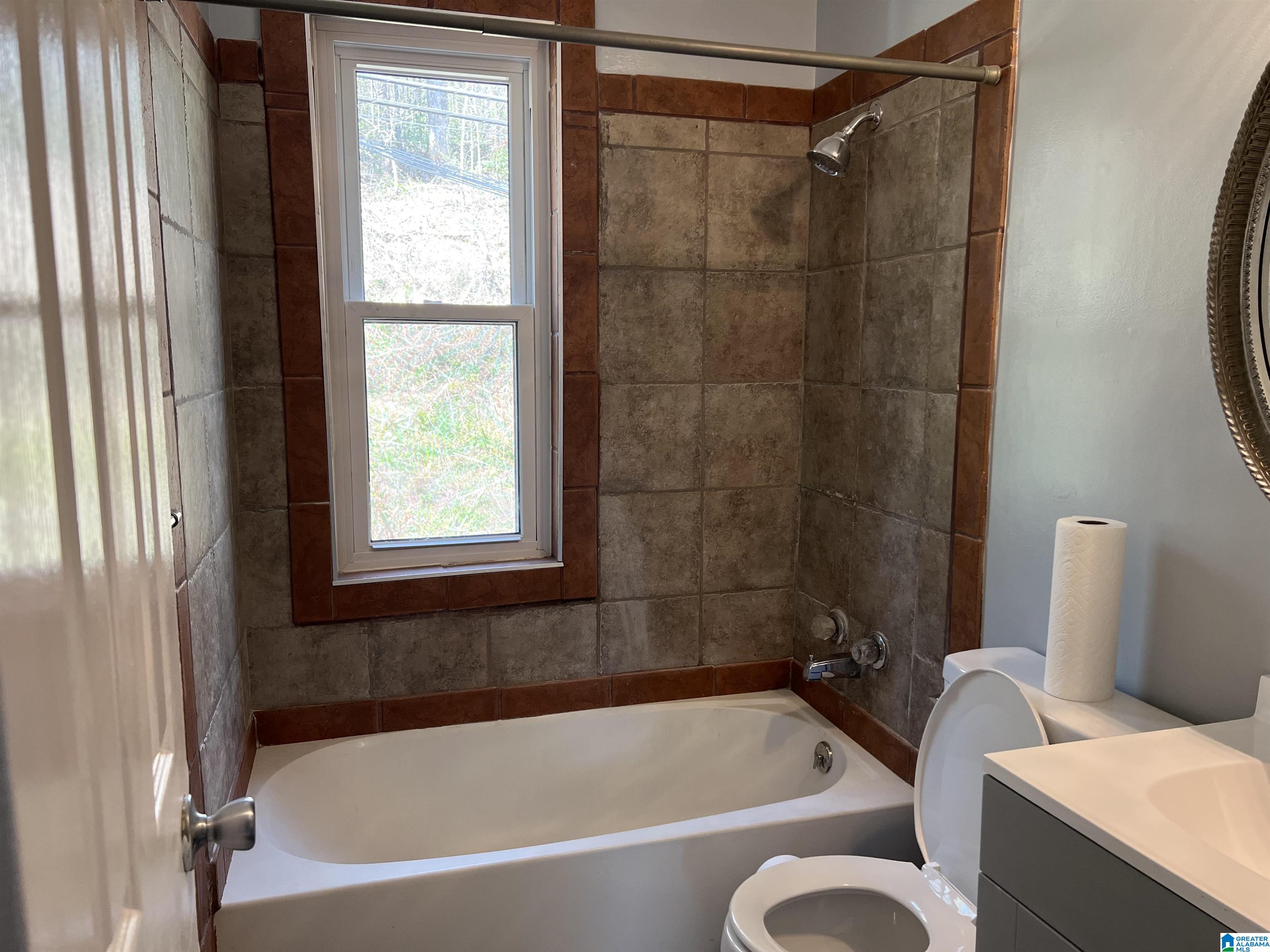 1760 Valley Avenue Birmingham, AL 35209 - Photo 7 of 9