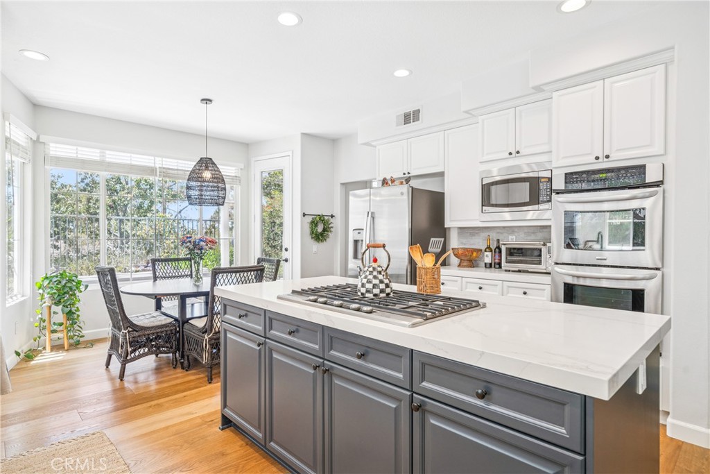 22681 Maplewood Mission Viejo, CA 92692 - Photo 13 of 71