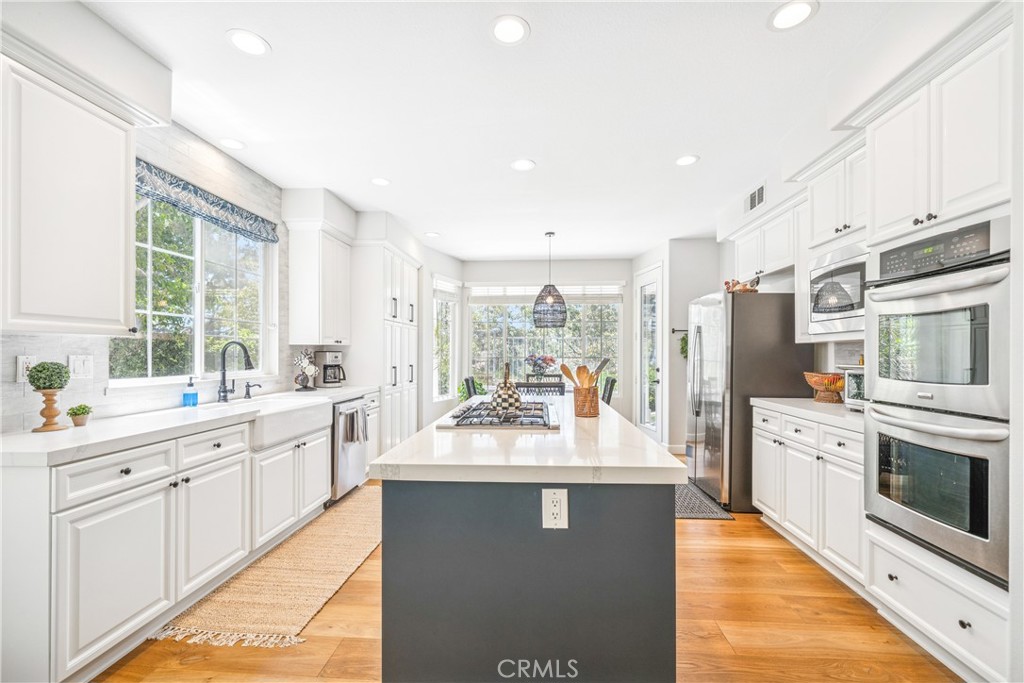 22681 Maplewood Mission Viejo, CA 92692 - Photo 15 of 71