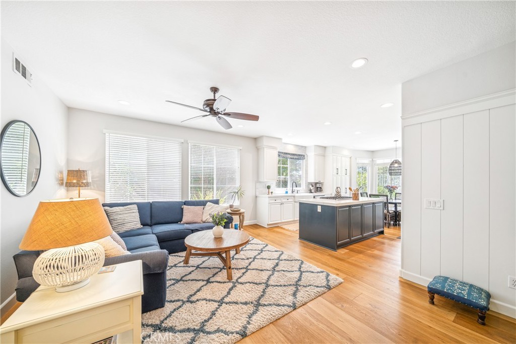 22681 Maplewood Mission Viejo, CA 92692 - Photo 10 of 71