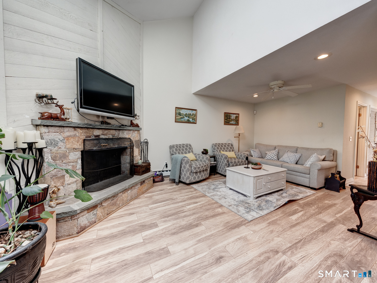 355 Ledge Drive, Unit 355 Torrington, CT 06790 - Photo 4 of 39 Open concept Living/Dining