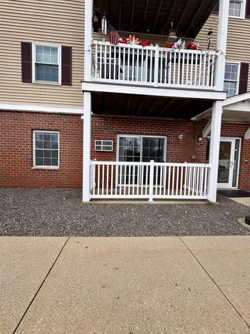 $1,800 | 18 Harbor Avenue, Unit 103, Nashua, NH 03060