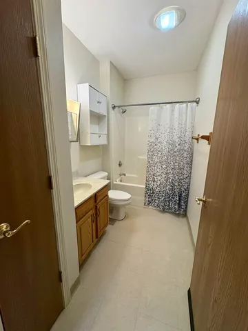 $1,800 | 18 Harbor Avenue, Unit 103, Nashua, NH 03060