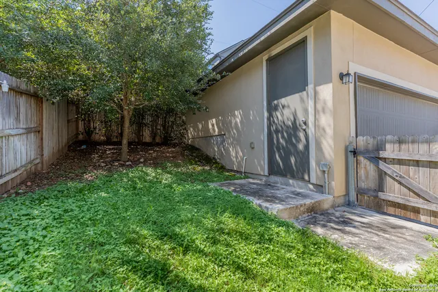 $3,175 | 128 Elizabeth Place, San Antonio, TX 78209