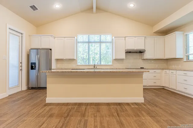 $3,175 | 128 Elizabeth Place, San Antonio, TX 78209