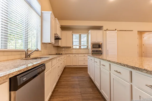 $3,175 | 128 Elizabeth Place, San Antonio, TX 78209