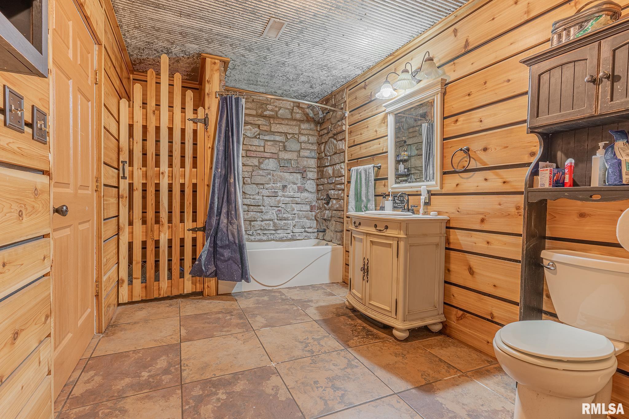 2695 Norton Road Odin, IL 62870 - Photo 12 of 24