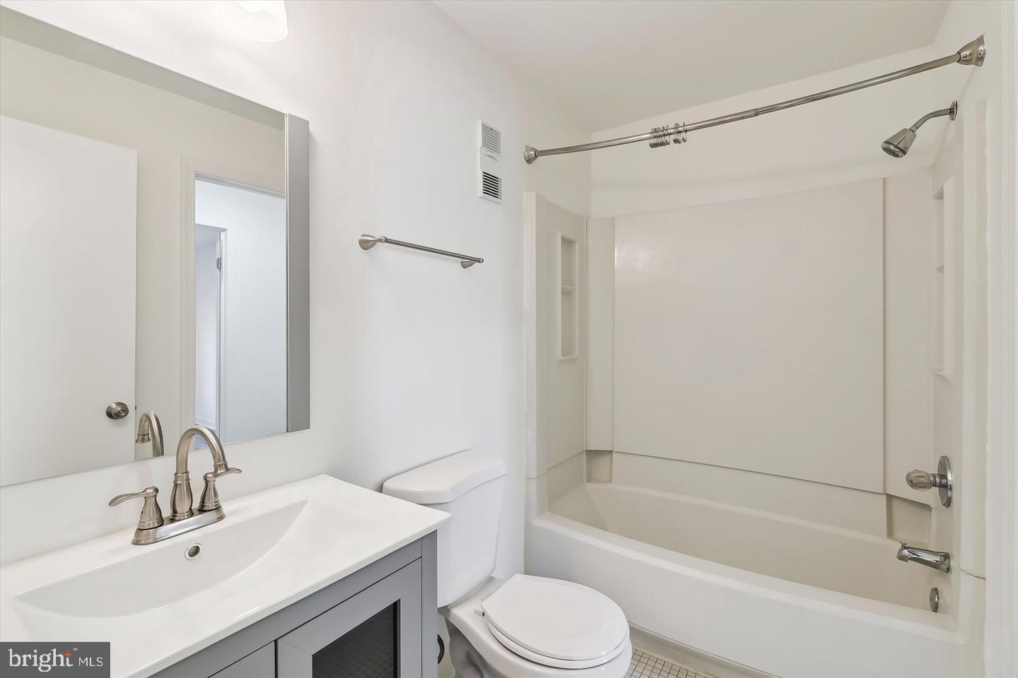 112 West Barre Street, Unit R 44 Baltimore, MD 21201 - Photo 18 of 20