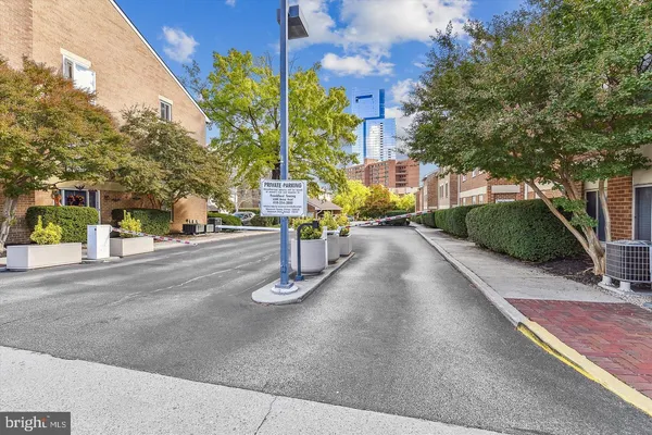 $2,250 | 112 West Barre Street, Unit R 44, Baltimore, MD 21201