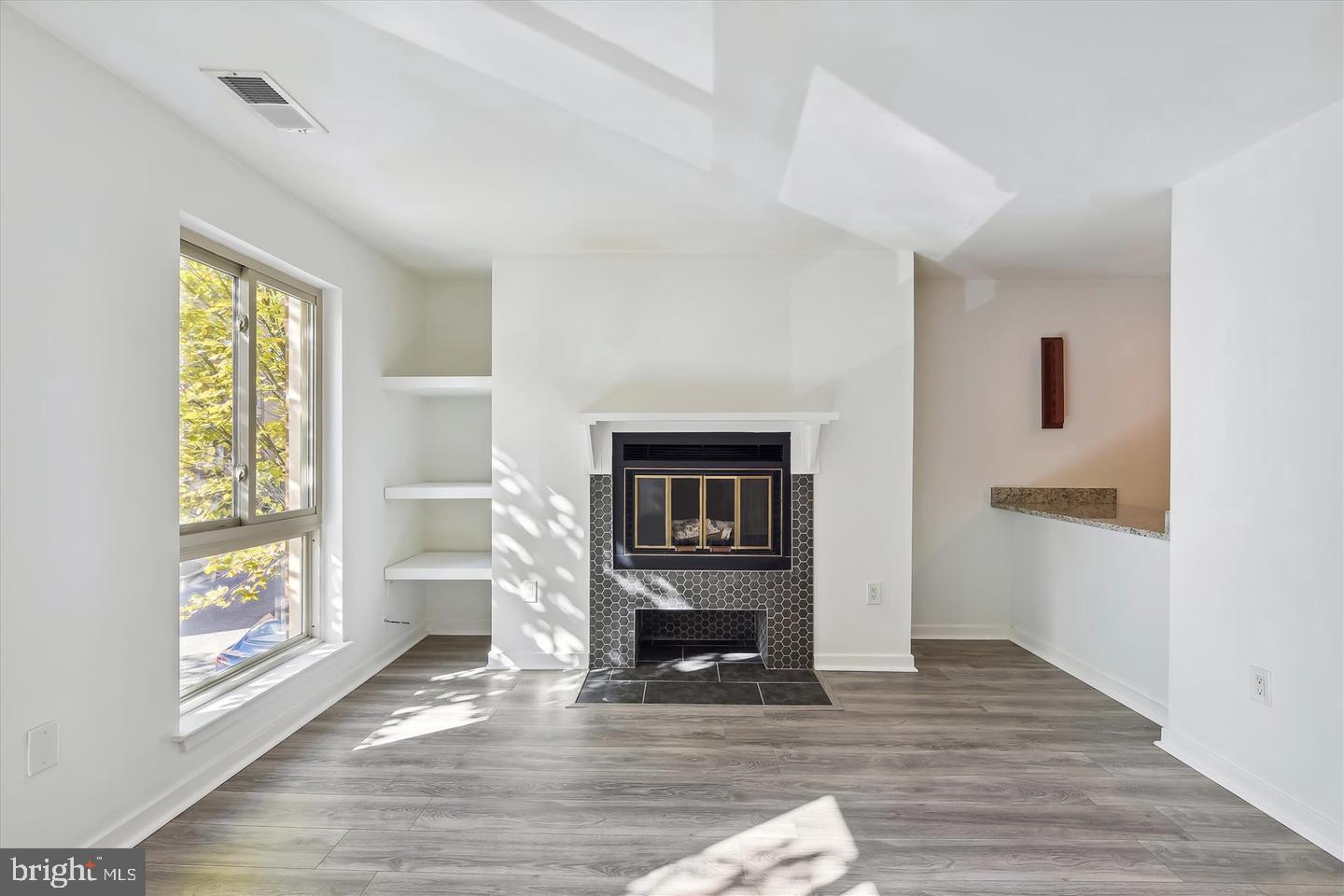 112 West Barre Street, Unit R 44 Baltimore, MD 21201 - Photo 5 of 20