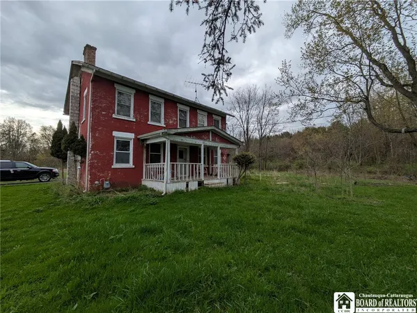 3 Bedroom Homes for Sale in 14008, NY | Compass