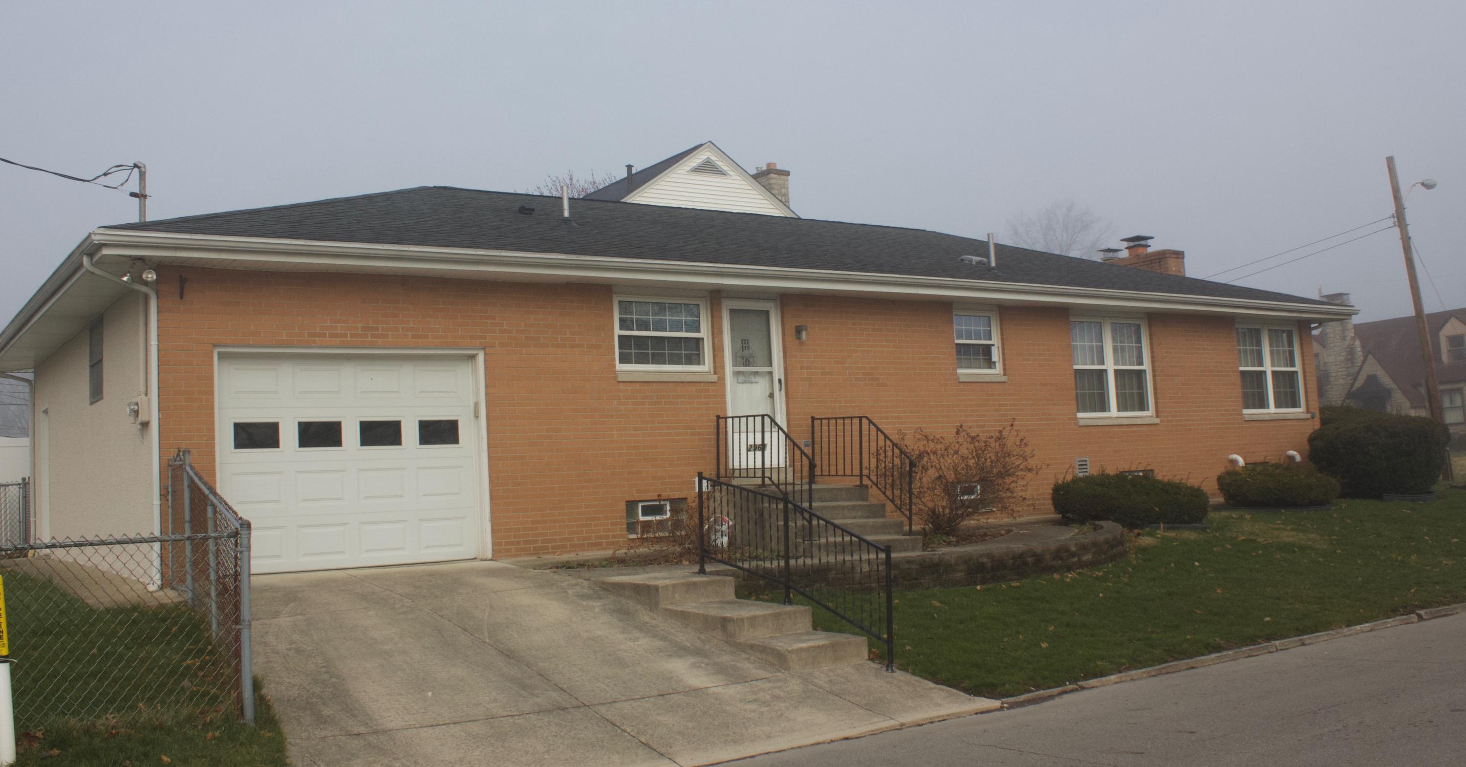 2961 Wicklow Road Columbus, OH 43204 - Photo 3 of 40 Gallery Image 3