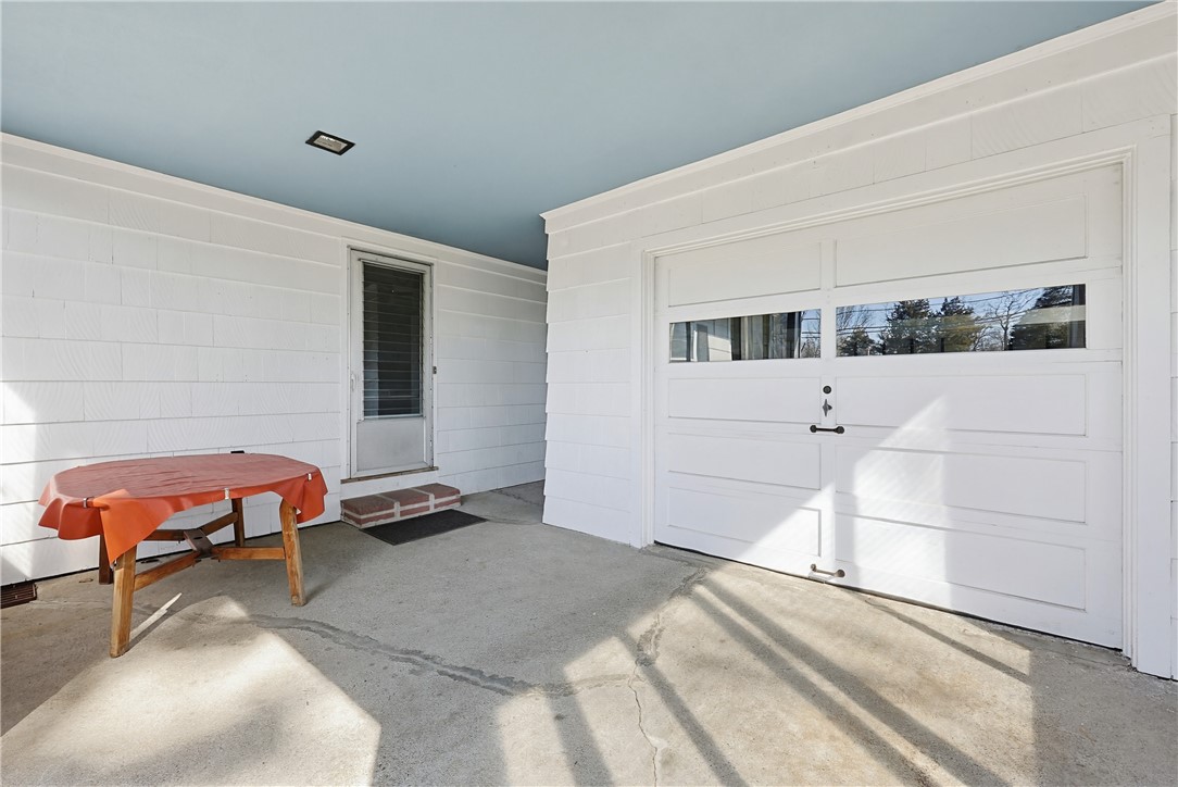 111 Beach Road Bristol, RI 02809 - Photo 14 of 17