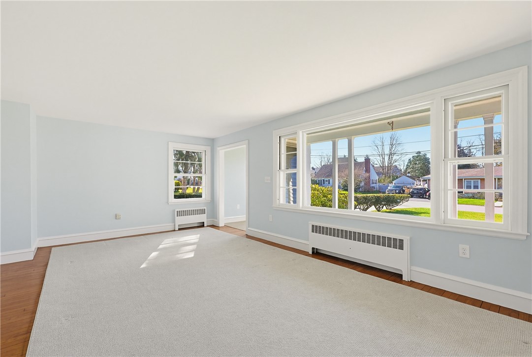 111 Beach Road Bristol, RI 02809 - Photo 2 of 17