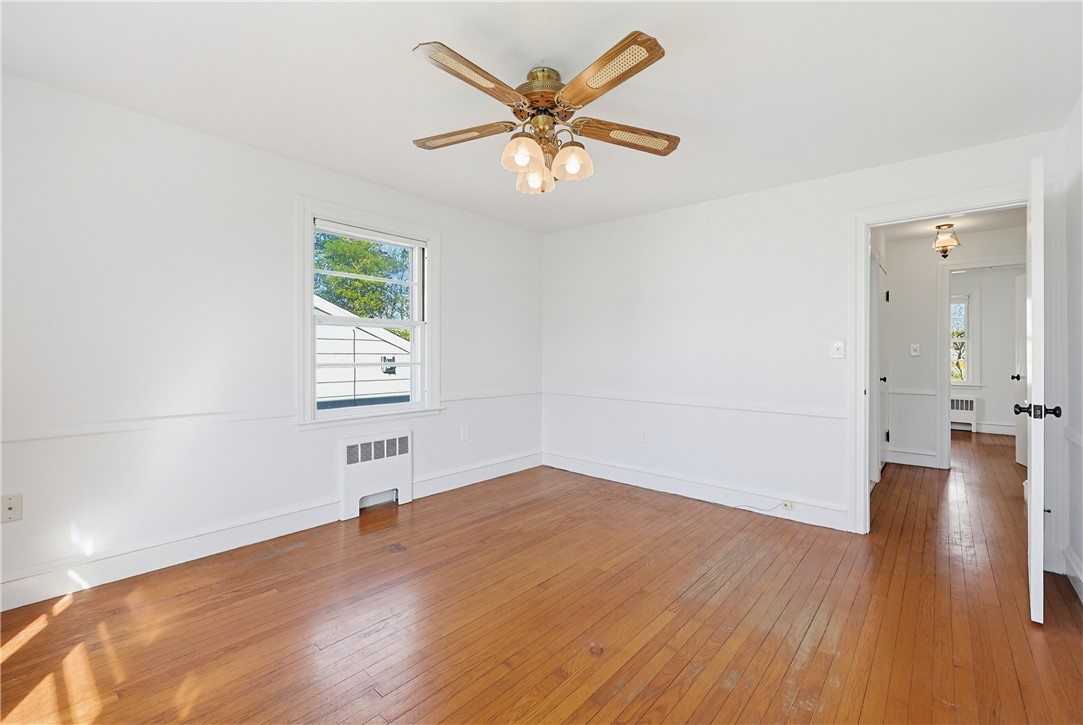 111 Beach Road Bristol, RI 02809 - Photo 10 of 17