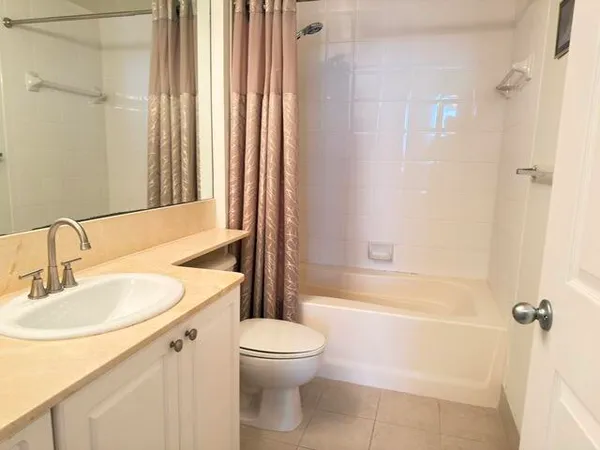 $3,950 | 651 Okeechobee Boulevard, Unit 1109, West Palm Beach, FL 33401