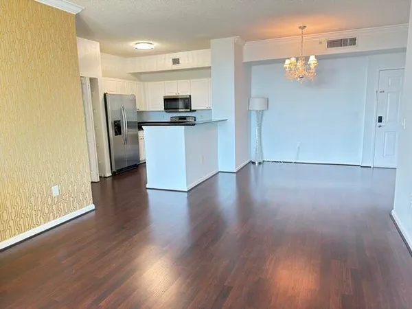 $3,950 | 651 Okeechobee Boulevard, Unit 1109, West Palm Beach, FL 33401