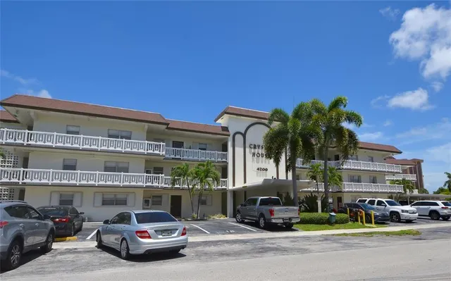$2,150 | 4200 Crystal Lake Drive, Unit 313, Deerfield Beach, FL 33064