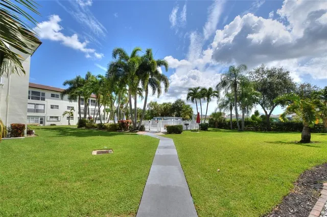 $2,150 | 4200 Crystal Lake Drive, Unit 313, Deerfield Beach, FL 33064