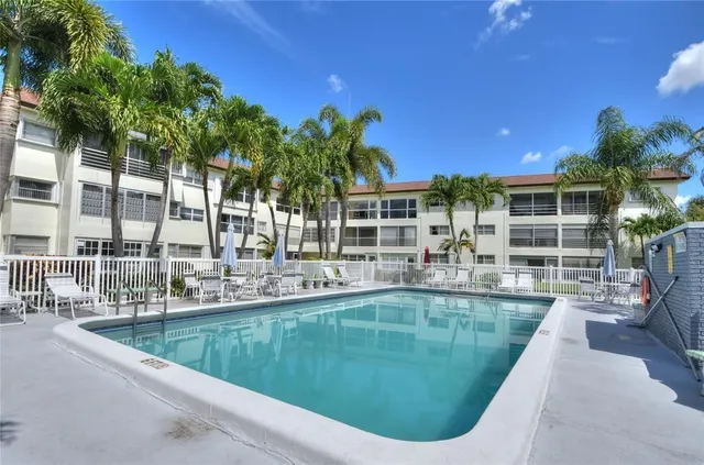 $2,150 | 4200 Crystal Lake Drive, Unit 313, Deerfield Beach, FL 33064