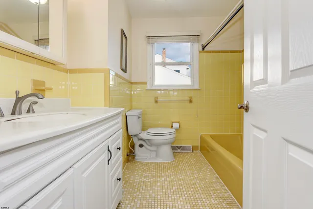 $449,000 | 1111 Furman Drive, Egg Harbor Township, NJ 08234