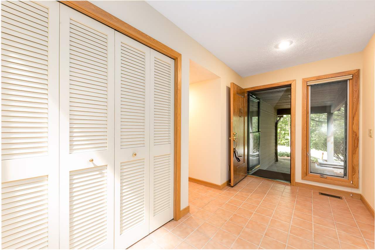 6666 Mission Ridge Traverse City, MI 49686 - Photo 5 of 29 1866730-4.JPG
