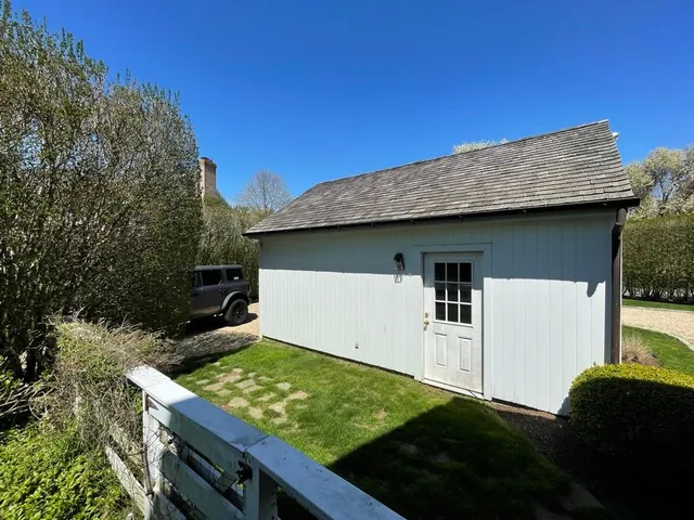 $6,595,000 | 26 Osborn Farm Lane, Wainscott, NY 11975