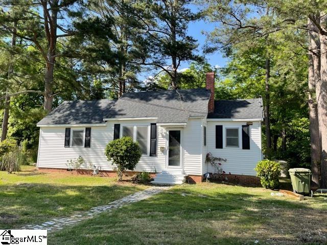 407 East Florida Street Clinton, SC 29325 - Photo 1 of 15 Gallery Image 1