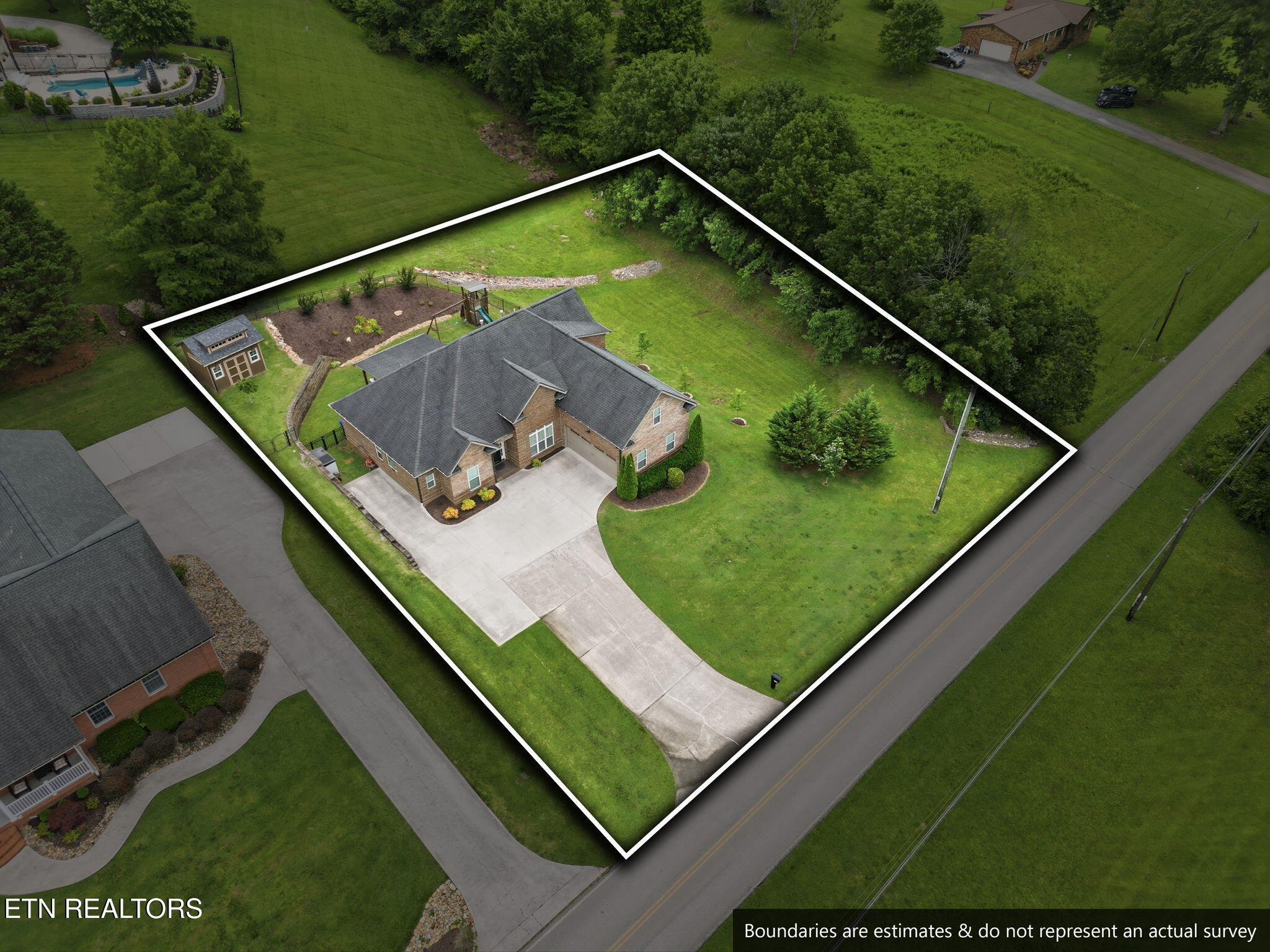 4324 Meredith Road Knoxville, TN 37921 - Photo 5 of 60 9-web-or-mls-DJI_0750 - wht ln exp red