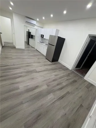 $1,500 | 19541 Northwest 57th Court, Unit 1, Hialeah, FL 33015