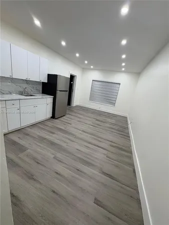 $1,500 | 19541 Northwest 57th Court, Unit 1, Hialeah, FL 33015